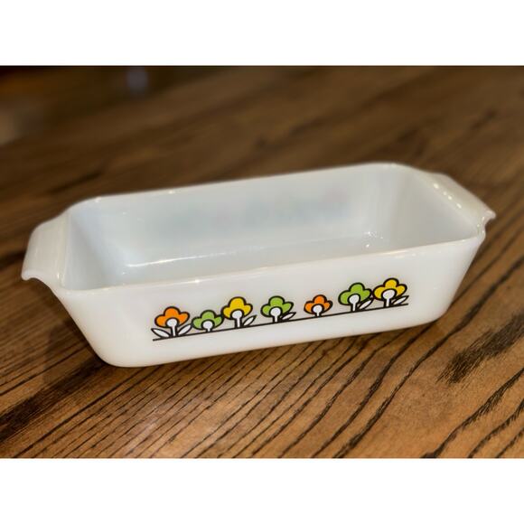 Vintage Fire King Bakeware #441 Summerfield1QT Loaf Pan- Field of Fire Flower